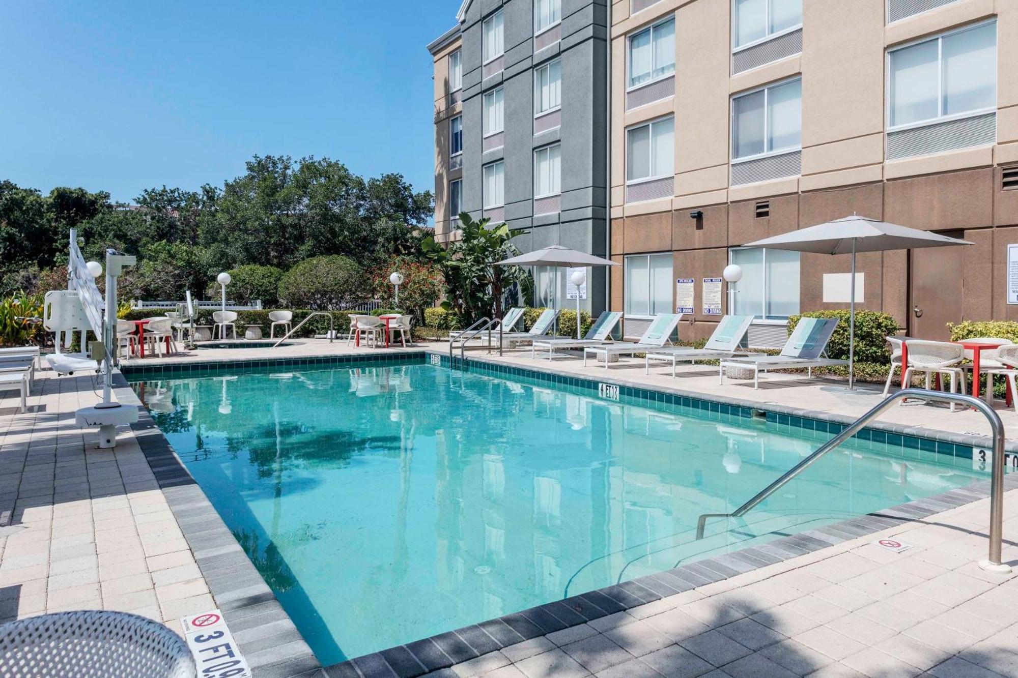 Hilton Garden Inn Sarasota-Bradenton Airport Exterior foto